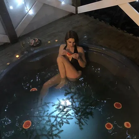 Relax - Heated Pool, Hot Tub & Sauna * Мигове